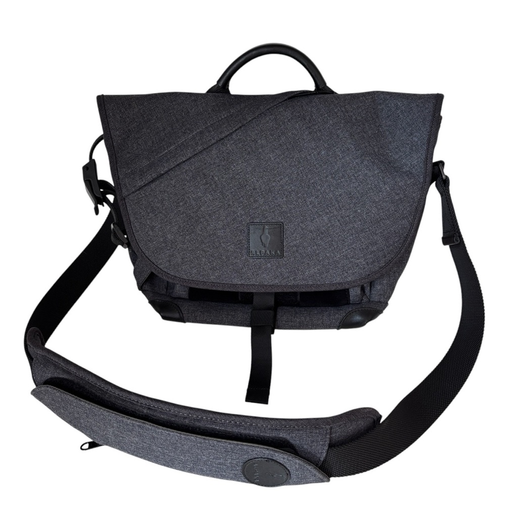 ALPAKA 7ven Mini Messenger Bag (Carbon Grey) Crossbody Laptop